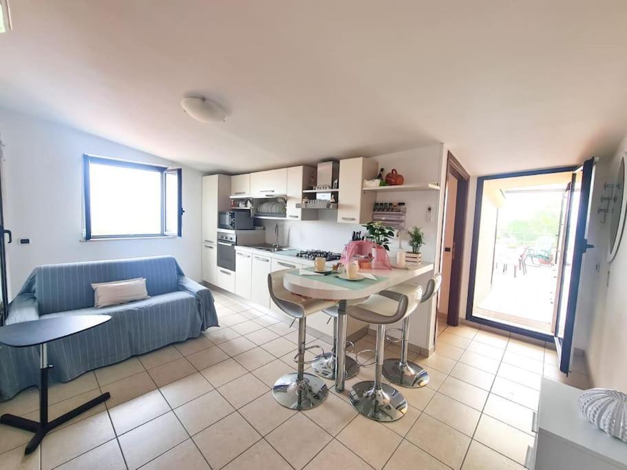 Lovely Flat With See View Roseto Degli Abruzzi Εξωτερικό φωτογραφία